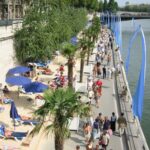 Paris Plage 2003 – temporary beach along the Seine riverside roadway in central Paris, France © Christian Horn