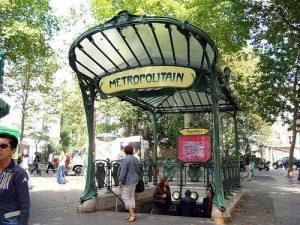 An entry of the Paris Metro