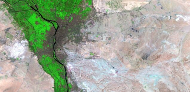 Satellite image of the Cairo metropolitan agglomeration showing urban extent along the Nile, Egypt © USGS