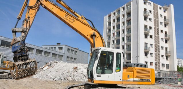 Building demolition in Bagneux for the Grand Paris Express metro project, Île-de-France © Société du Grand Paris