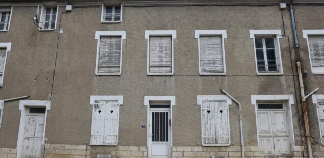 Workers' housing in Nemours, Seine-et-Marne, France – small-town residential landscape, 2016 © Christian Horn