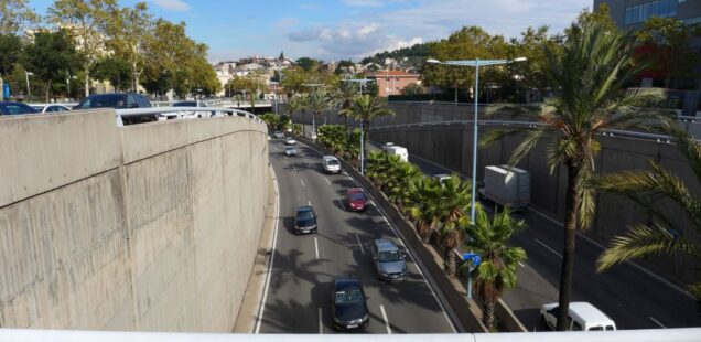Ronda de Dalt urban ring road in Barcelona, Spain – highway connecting city to hills, 2017 © Christian Horn